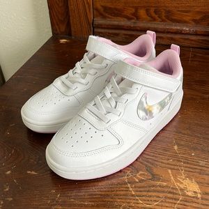 Nike white pink camo court 2y